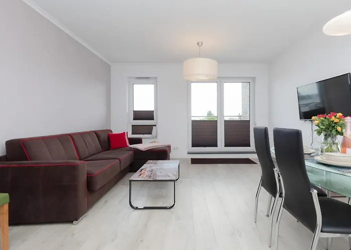 Przestronny Apartament Z Balkonem - Przy Porcie - Swinoujscie By Noclegi Renters