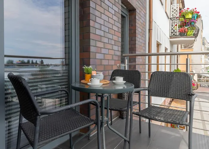 Przestronny Apartament Z Balkonem - Przy Porcie - Swinoujscie By Noclegi Renters
