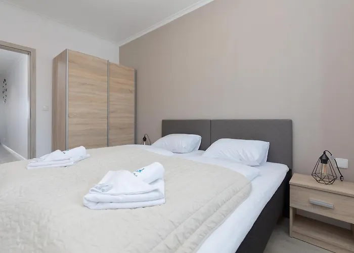 Przestronny Apartament Z Balkonem - Przy Porcie - Swinoujscie By Noclegi Renters