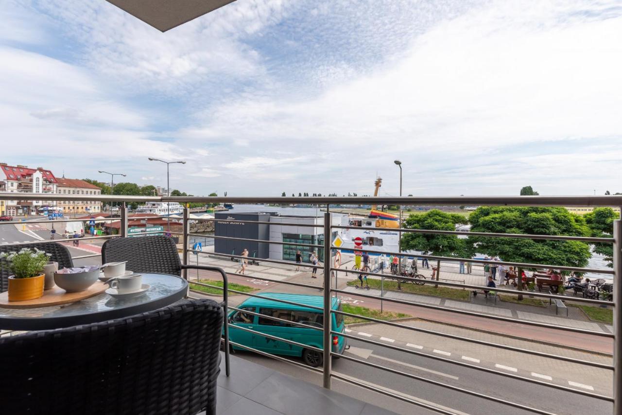 Przestronny Z Balkonem - Przy Porcie - By Renters Apartment Swinoujscie